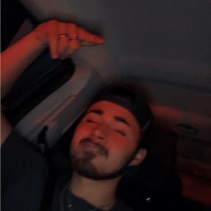 Meet your Posher, Christopher